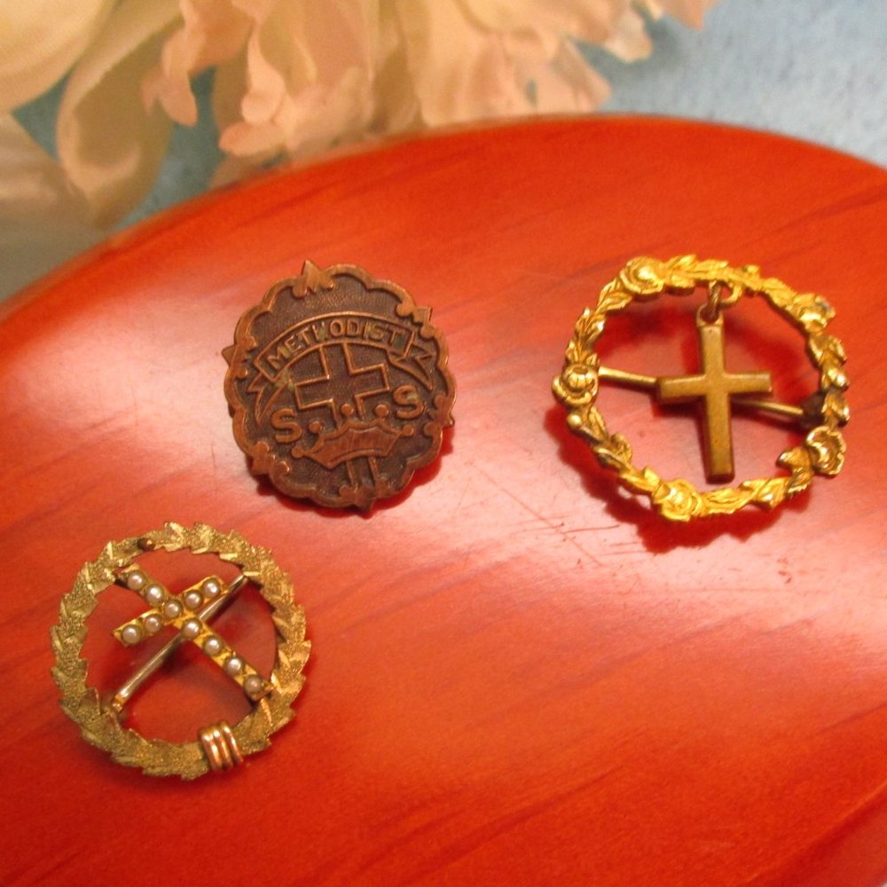 ANTIQUE Religious Pin Lot~3 Gold Plate Brass Seed Pearl Christian Brooch Variety